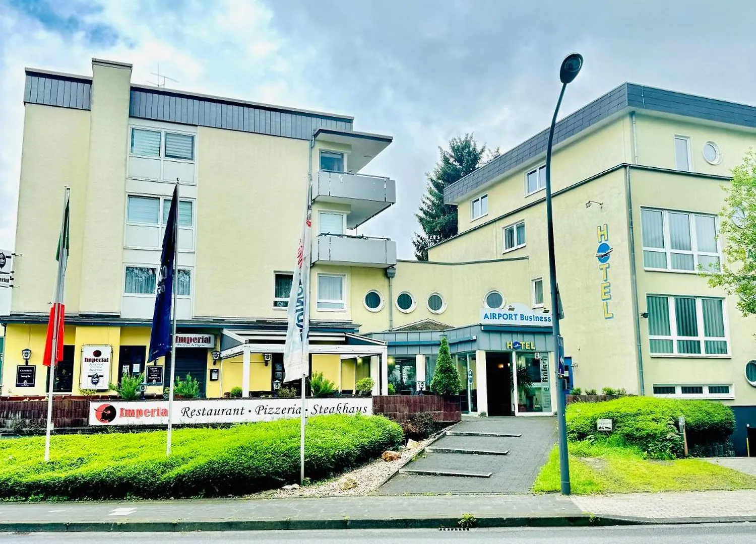 Airport Business Hotel Koeln