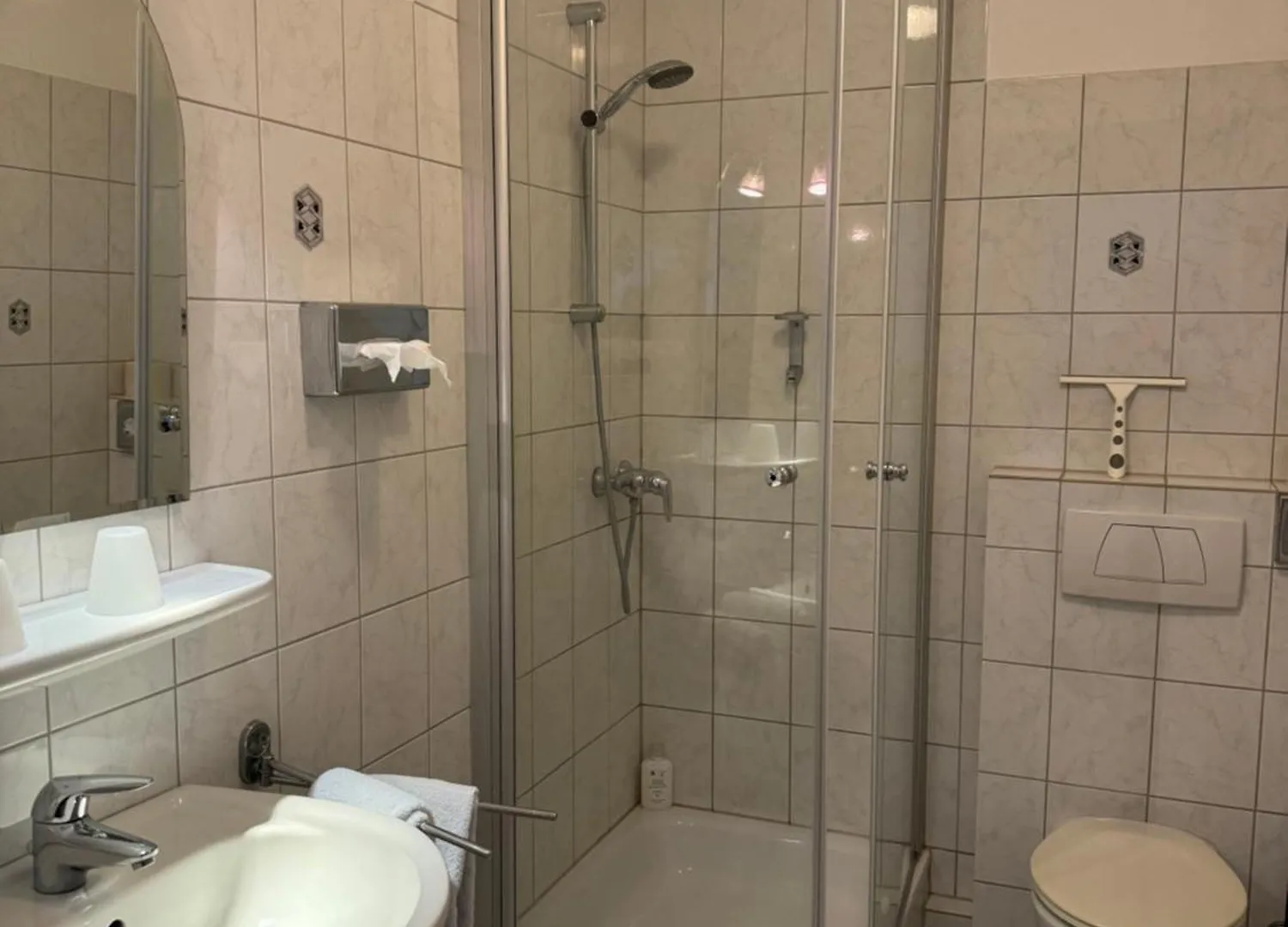 ***  Airport Business Hotel Koeln Germania