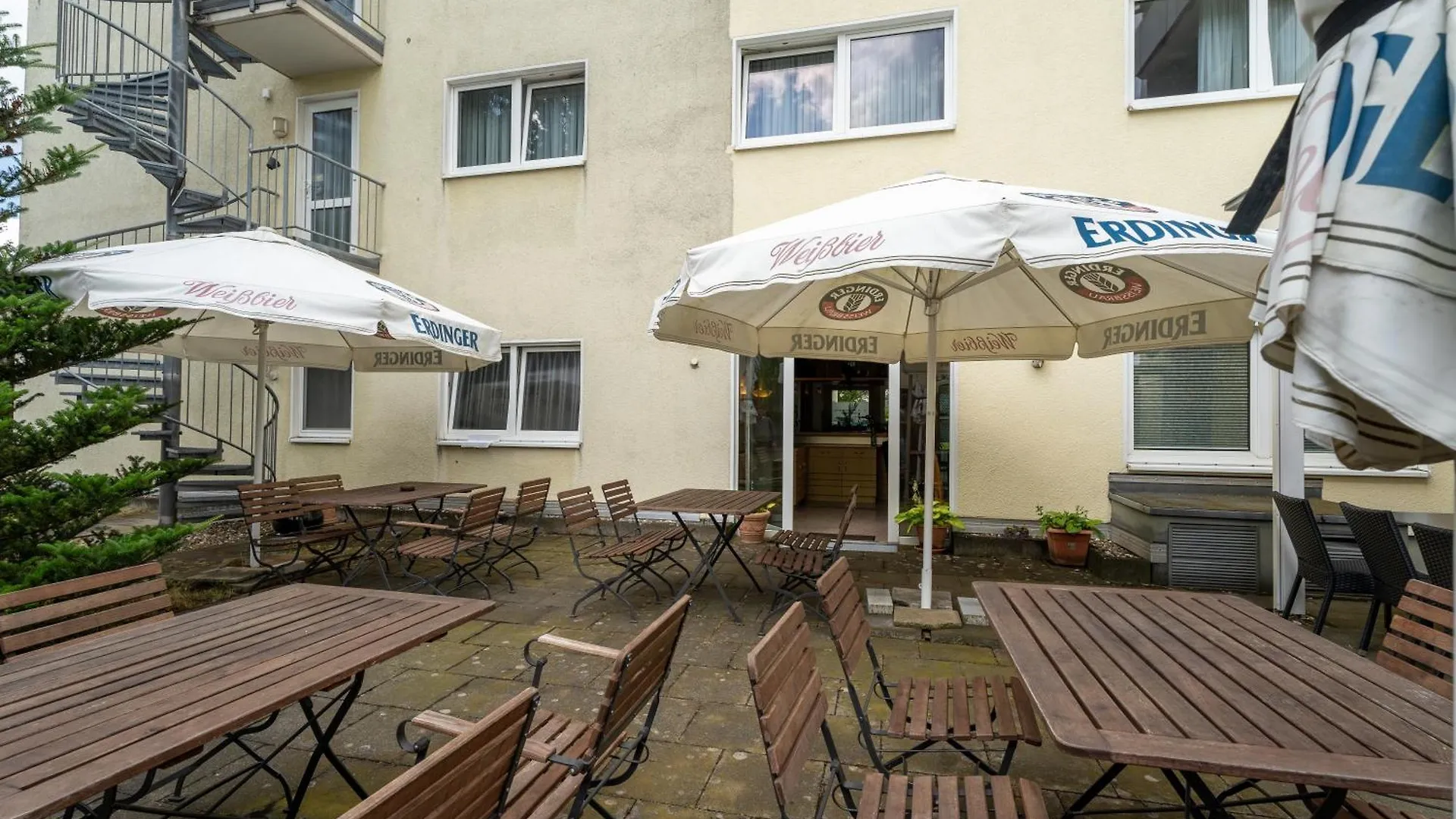 Airport Business Hotel Koeln 3*, Colonia Germania