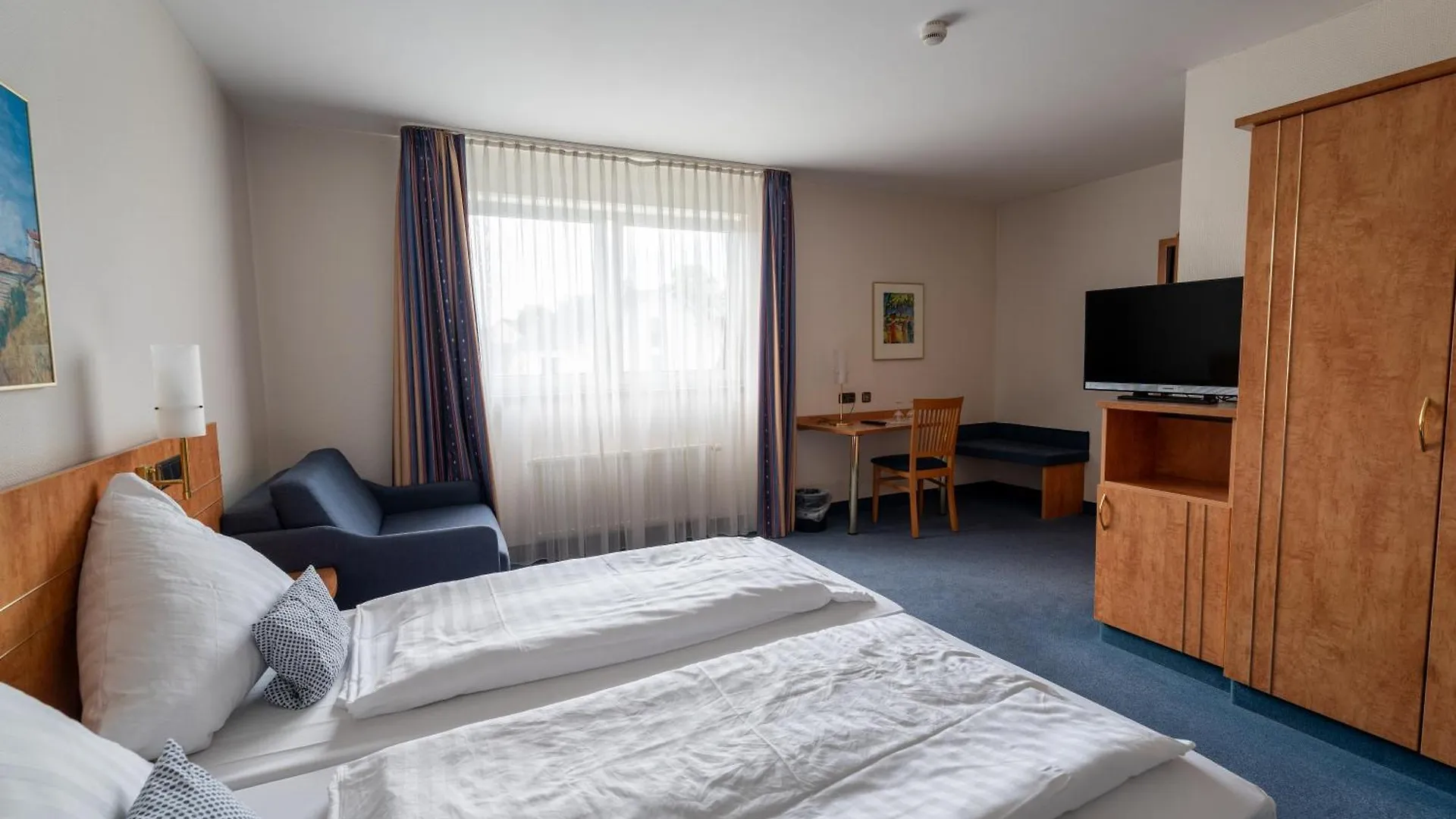 ***  Airport Business Hotel Koeln Germania