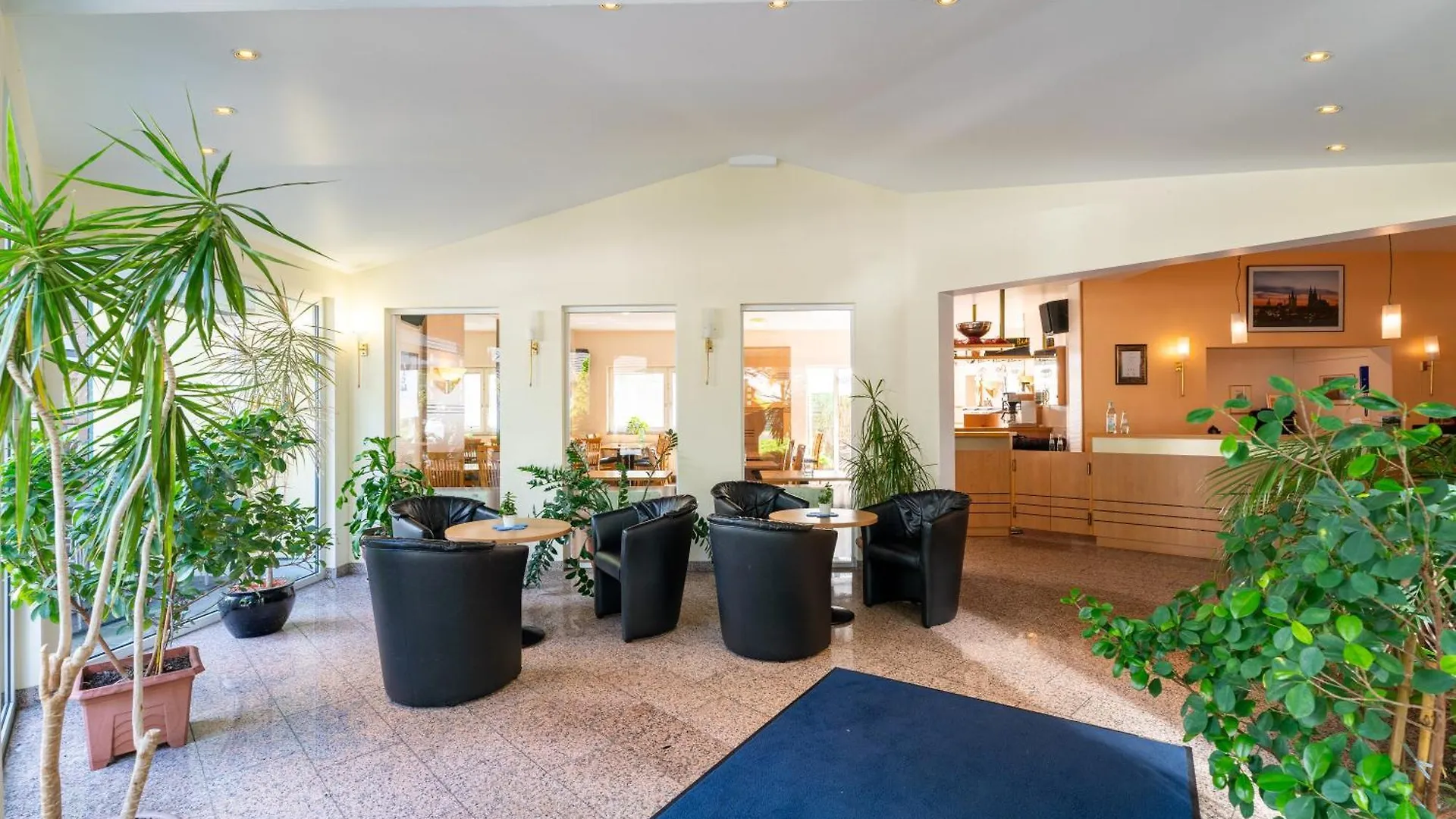 Airport Business Hotel Koeln