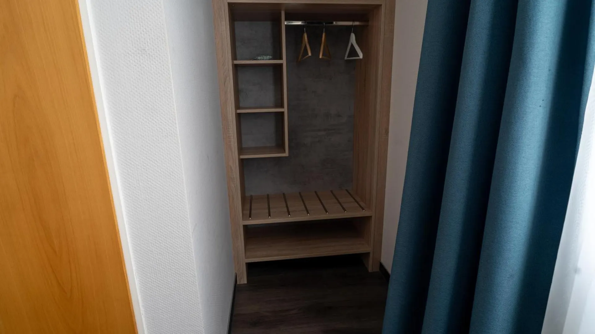 Airport Business Hotel Koeln 3*, Cologne Germany