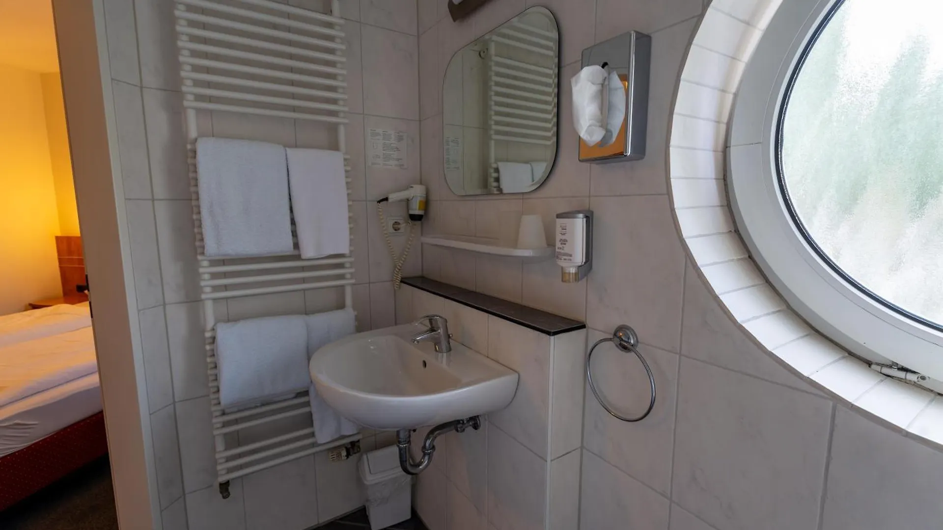 Airport Business Hotel Koeln